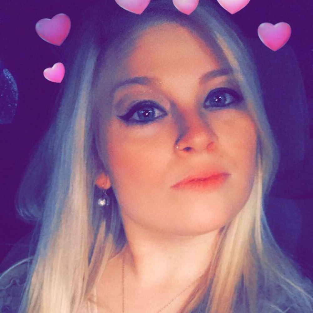 Meet your Posher, Brittney
